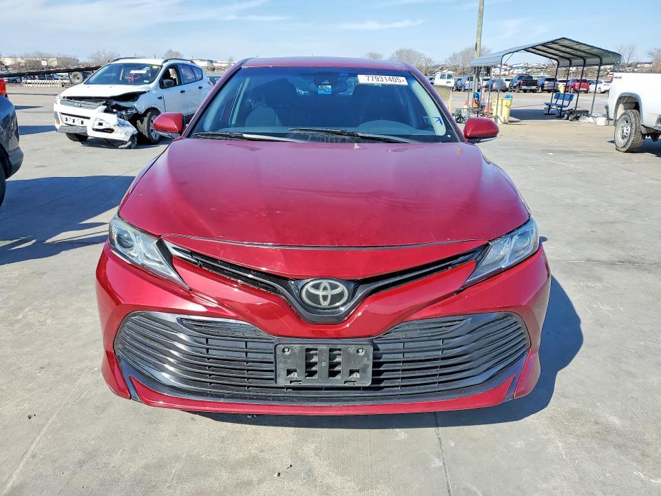 2020 Toyota Camry le