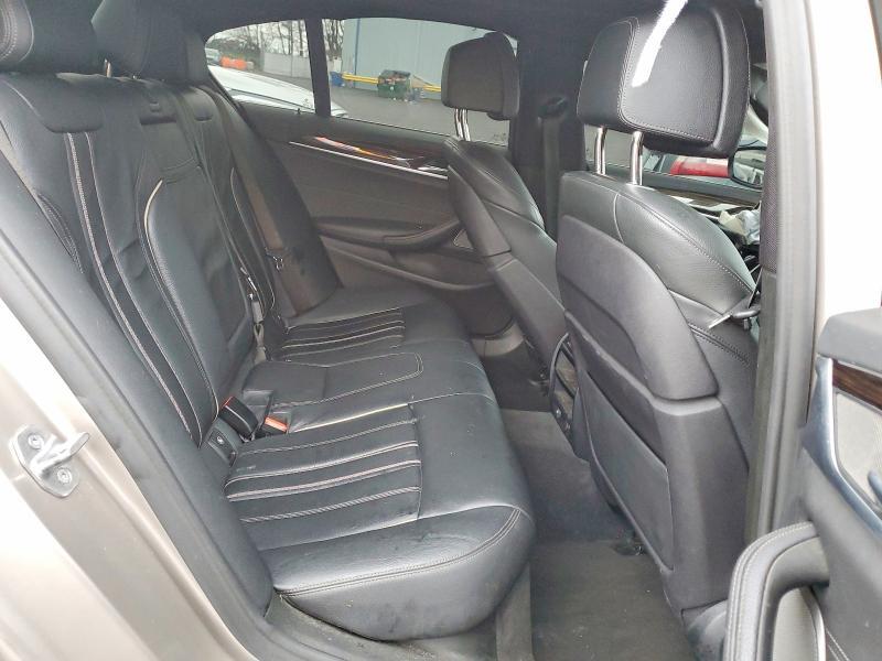 2019 BMW 530 i