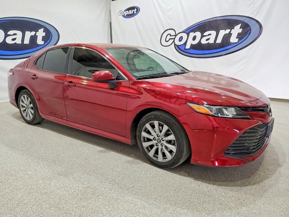 2019 Toyota Camry le