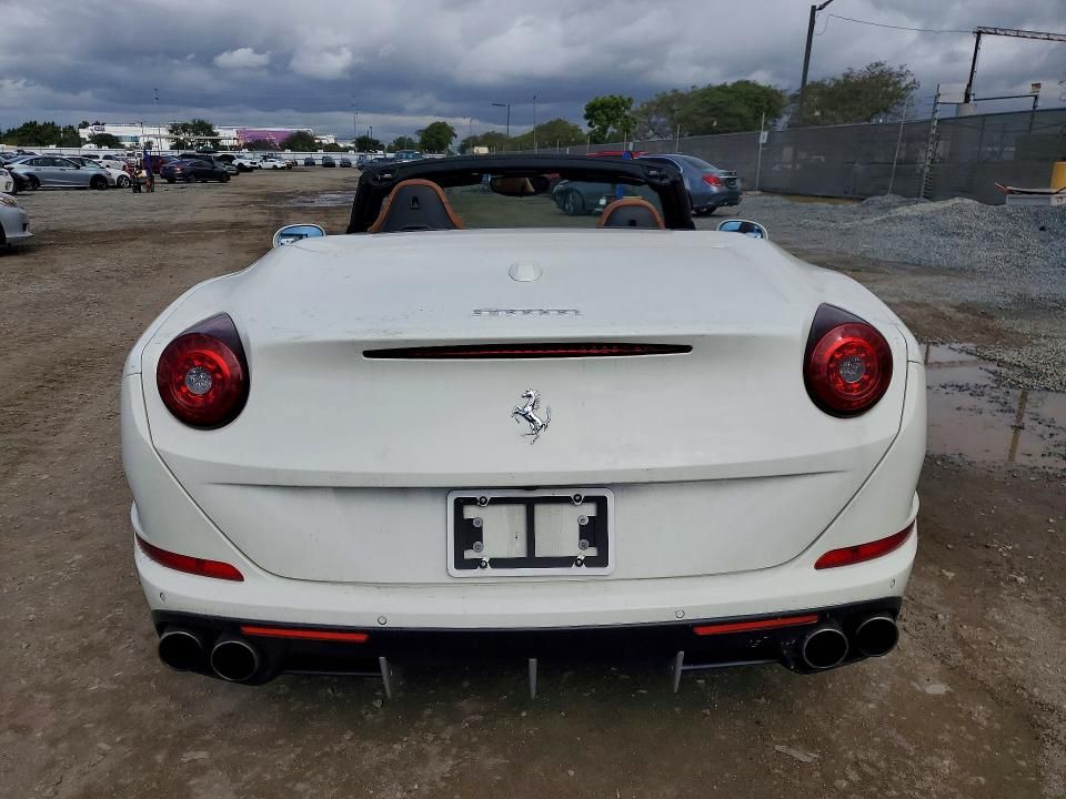 2015 Ferrari California t