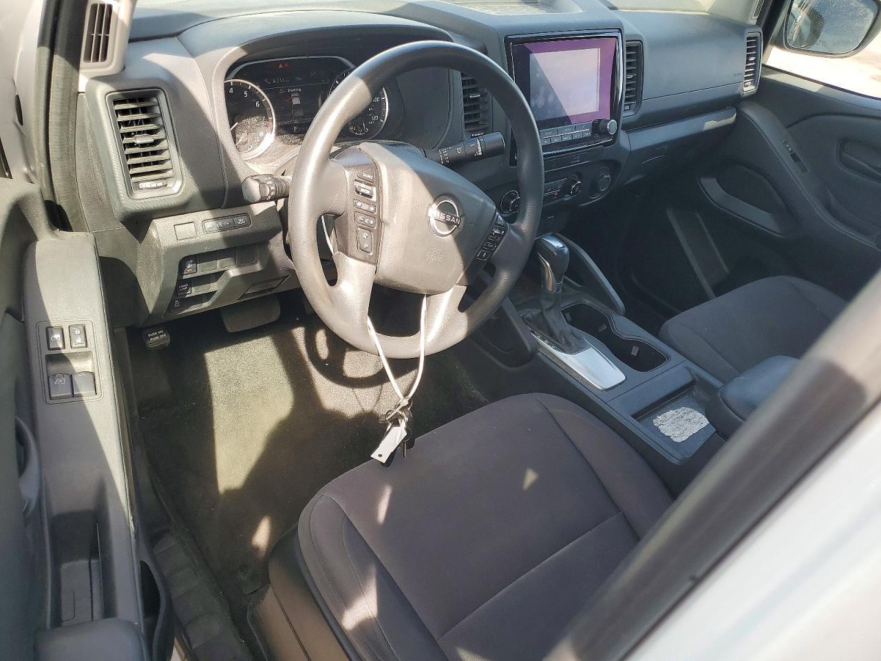2022 Nissan Frontier S