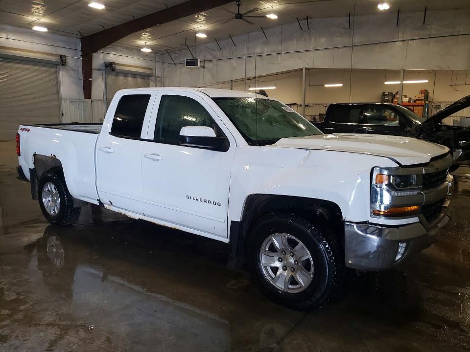 2017 Chevrolet Silverado K1500 lt