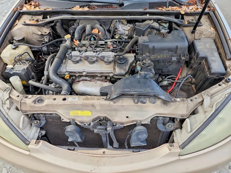 2005 Toyota Camry le