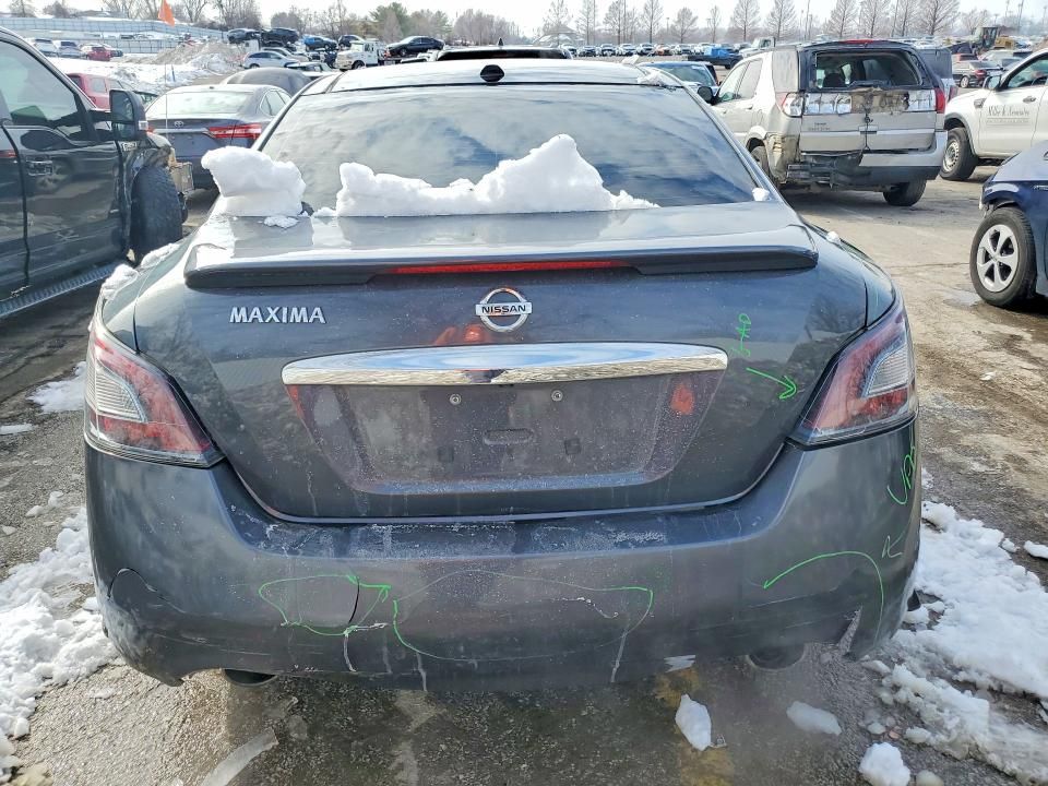 2013 Nissan Maxima s