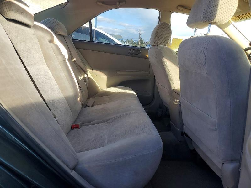 2003 Toyota Camry le