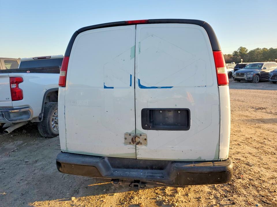 2015 Chevrolet Express 3500 EXT Utility / Service Van