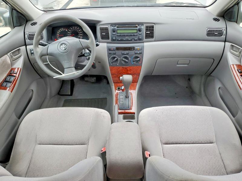 2005 Toyota Corolla le