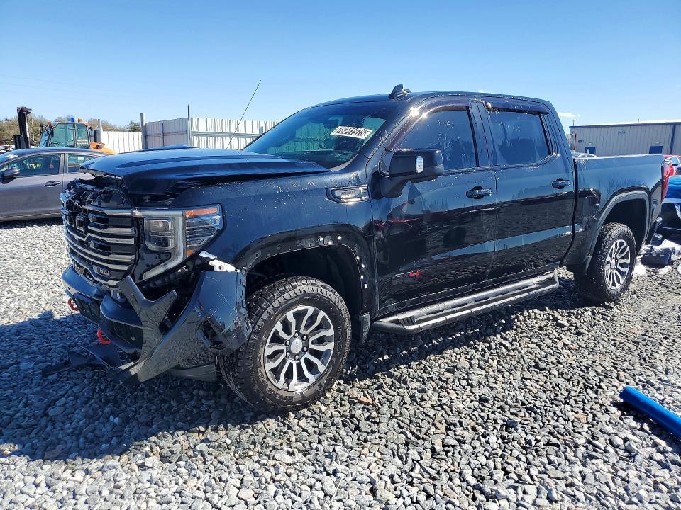 2023 GMC Sierra K1500 AT4