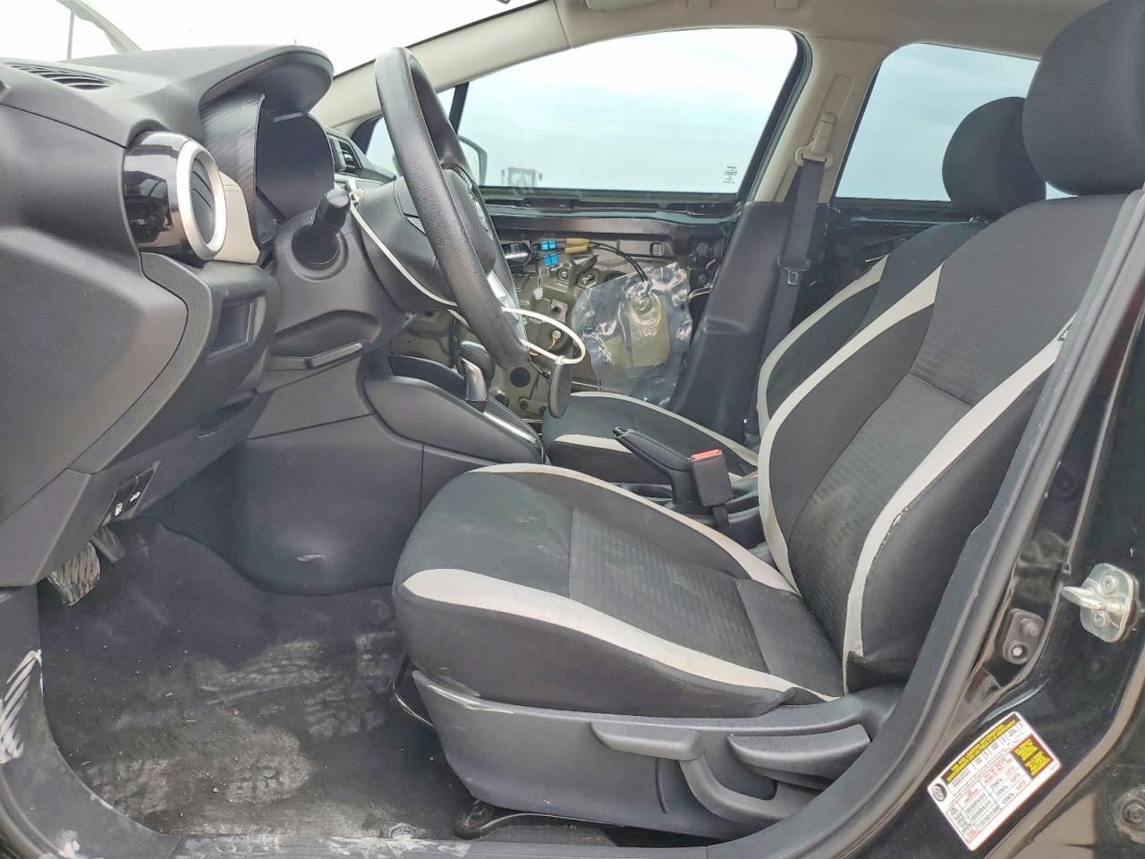 2020 Nissan Versa sv