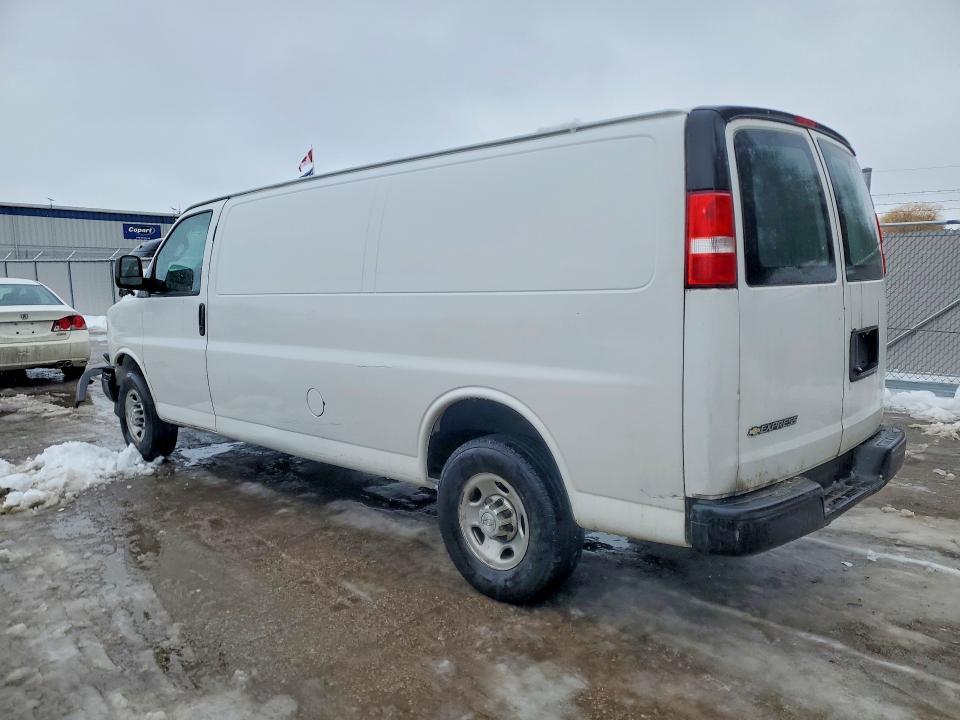 2020 Chevrolet Express G2500