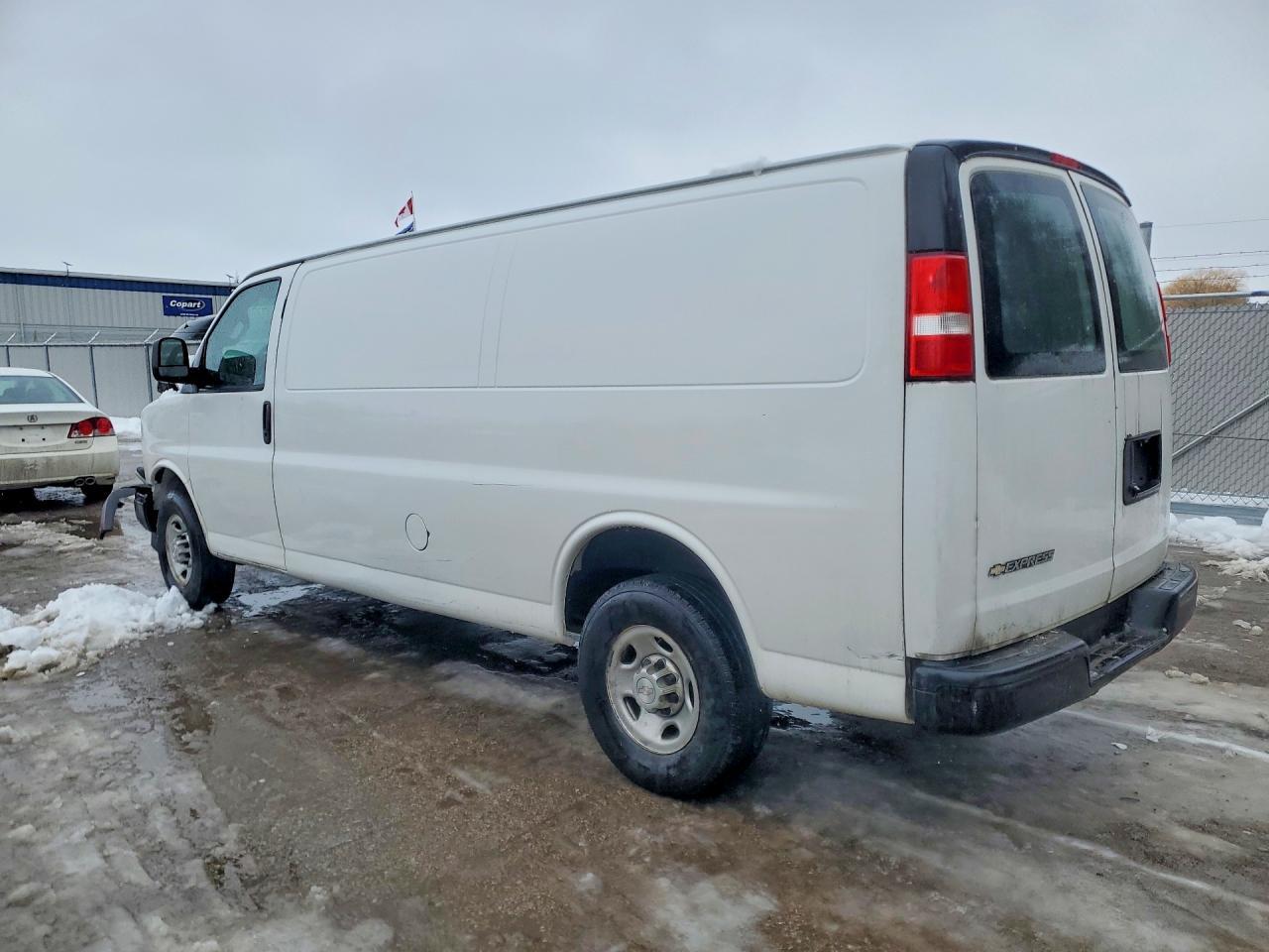 2020 Chevrolet Express G2500