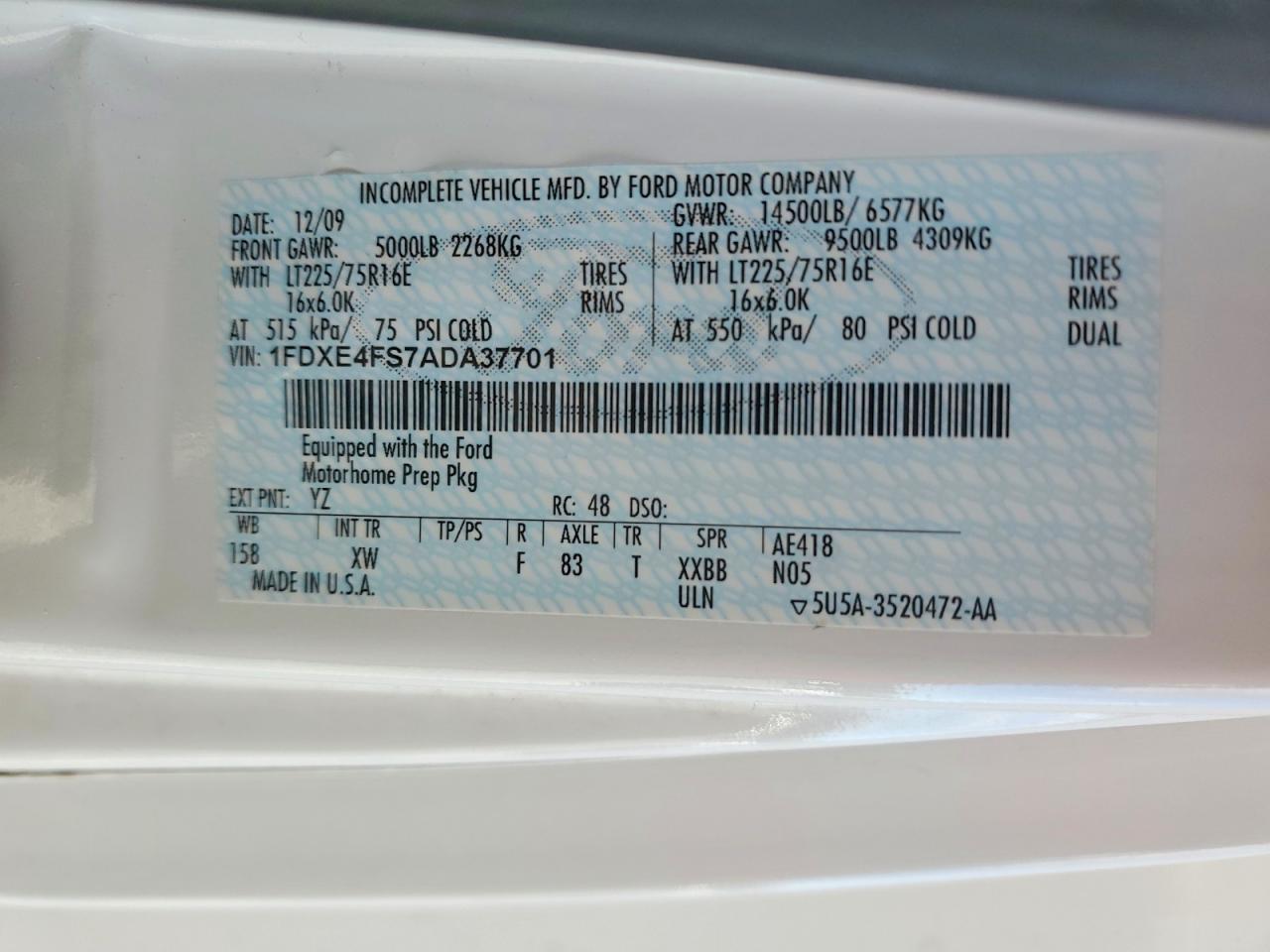 2010 Ford Econoline E450 Super Duty Cutaway Van