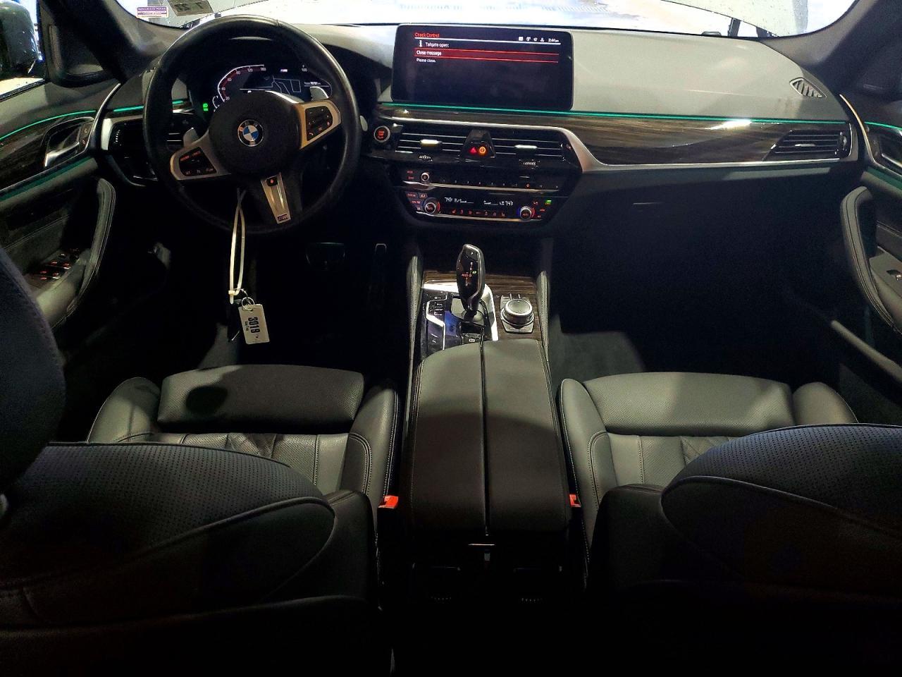 2022 BMW 540 xi