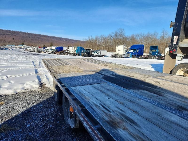 2024 Diamond C Gooseneck Trailer