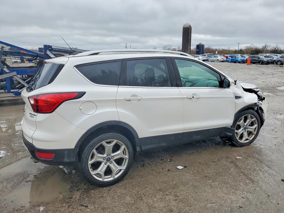 2019 Ford Escape Titanium