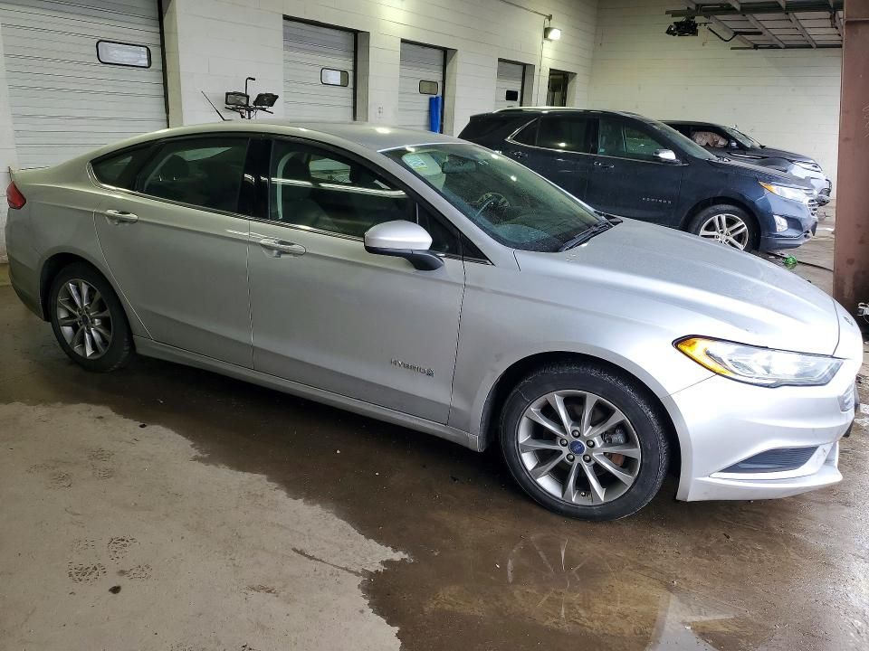 2017 Ford Fusion se Hybrid
