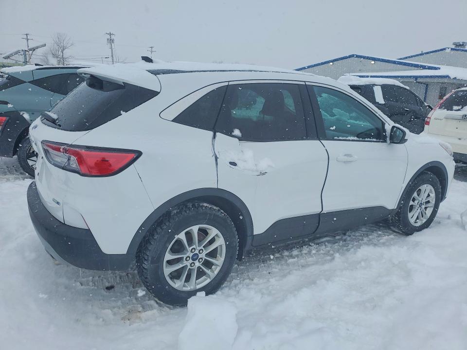 2020 Ford Escape se