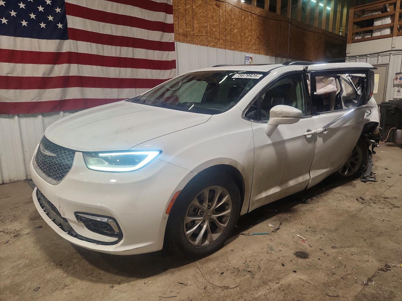 2022 Chrysler Pacifica Touring l