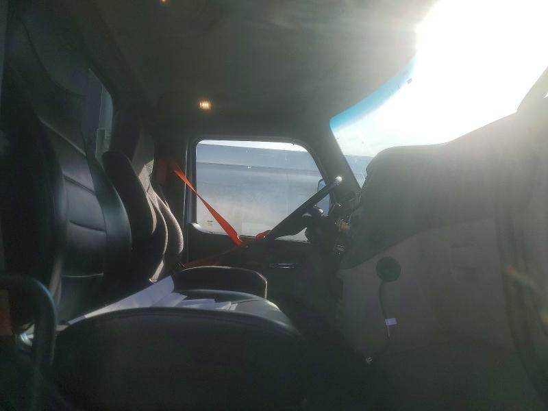 2019 Peterbilt 579-Semi Truck