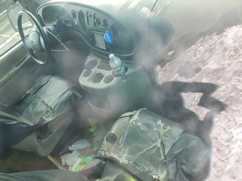 1999 Ford E350 Delivery van