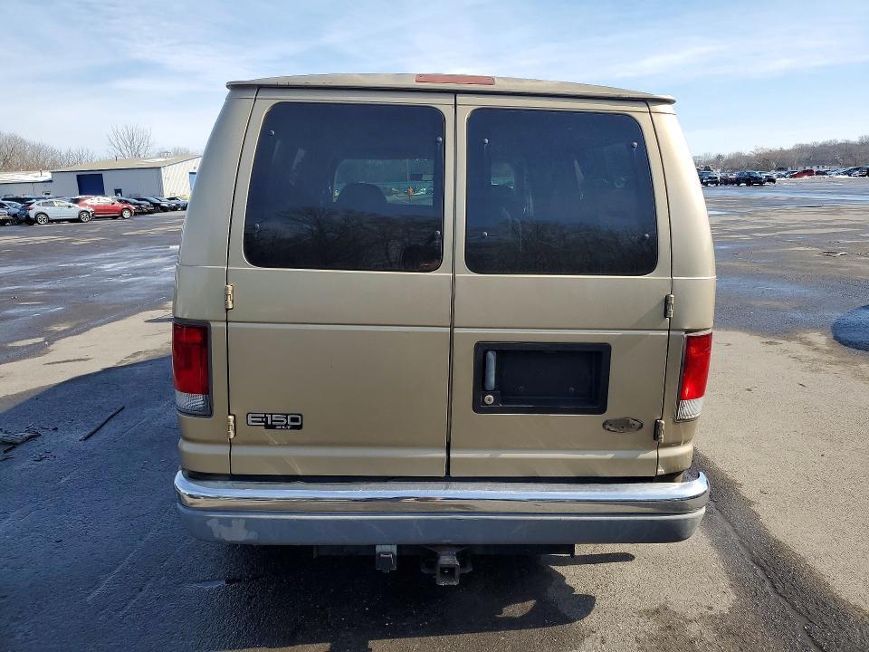 1999 Ford Econoline E150 Wagon