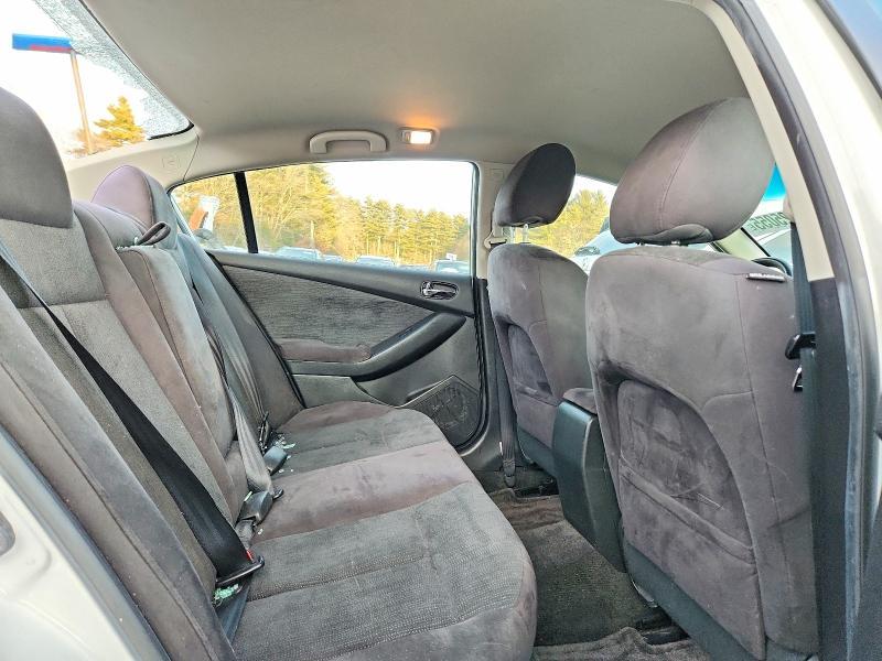 2011 Nissan Altima Base