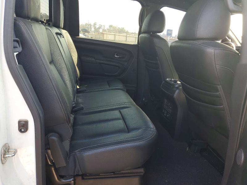 2019 Nissan Titan xd sl