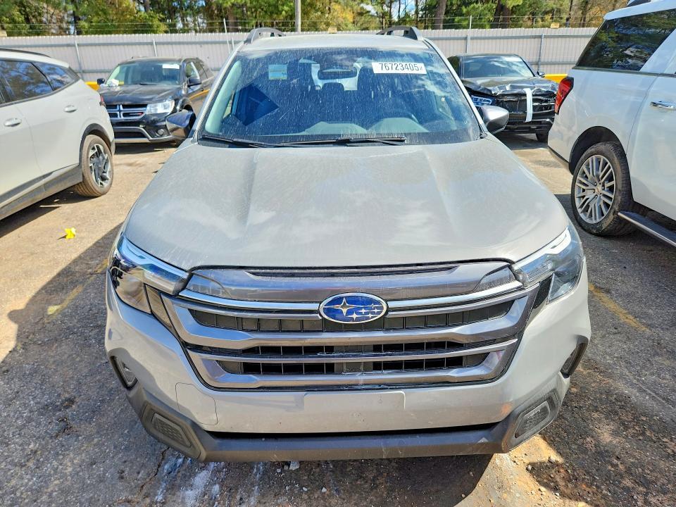 2025 Subaru Forester Premium