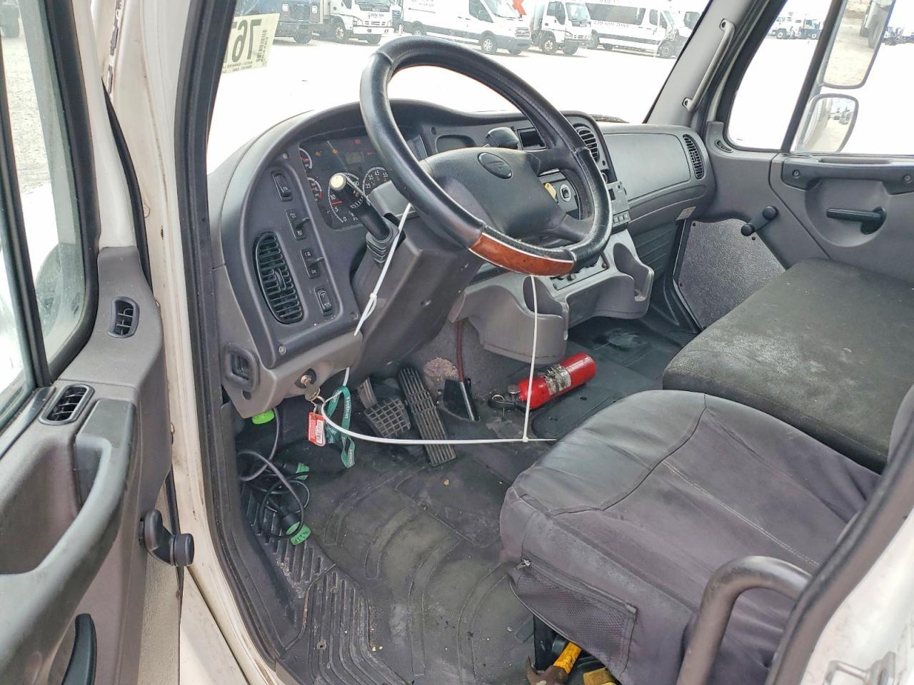 2015 Freightliner Business Class M2 Refrigerated BOX Truck