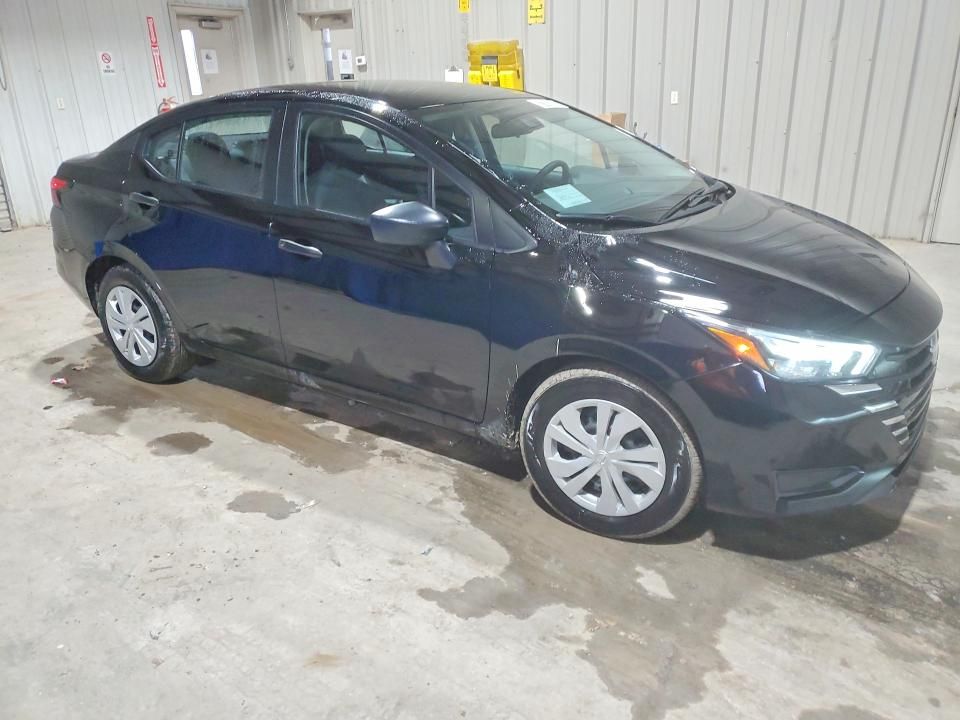 2025 Nissan Versa s