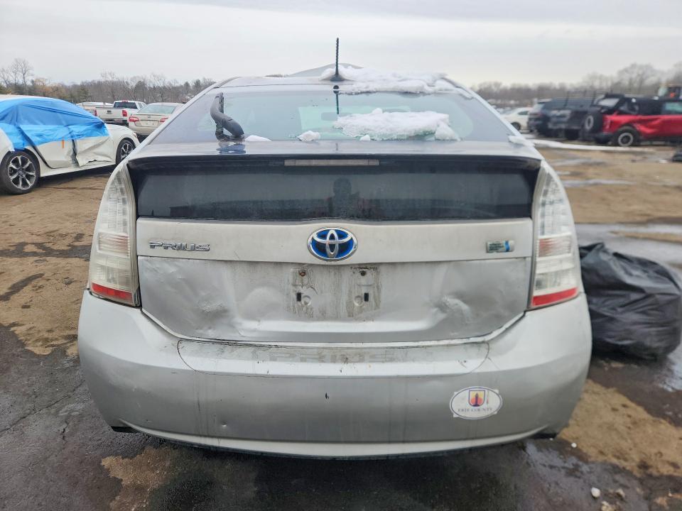 2010 Toyota Prius iii