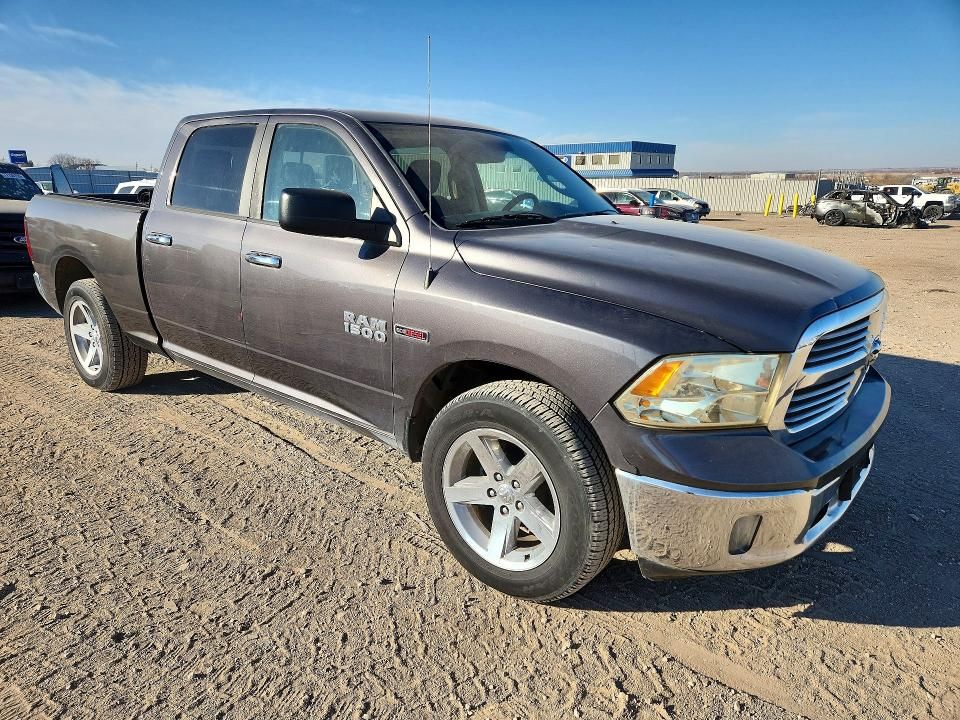 2015 Dodge RAM 1500 SLT