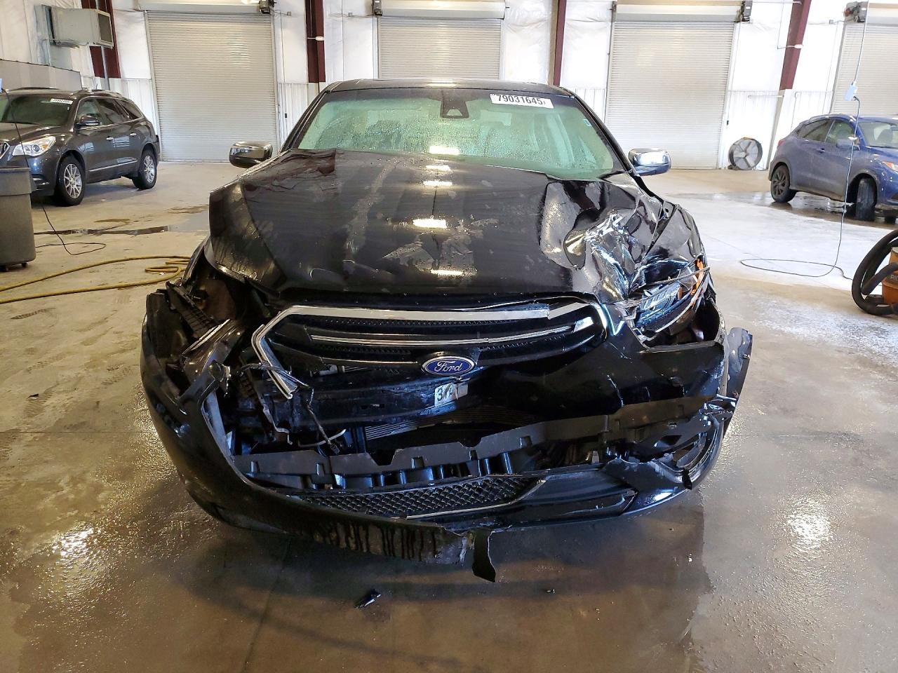 2018 Ford Taurus Limited