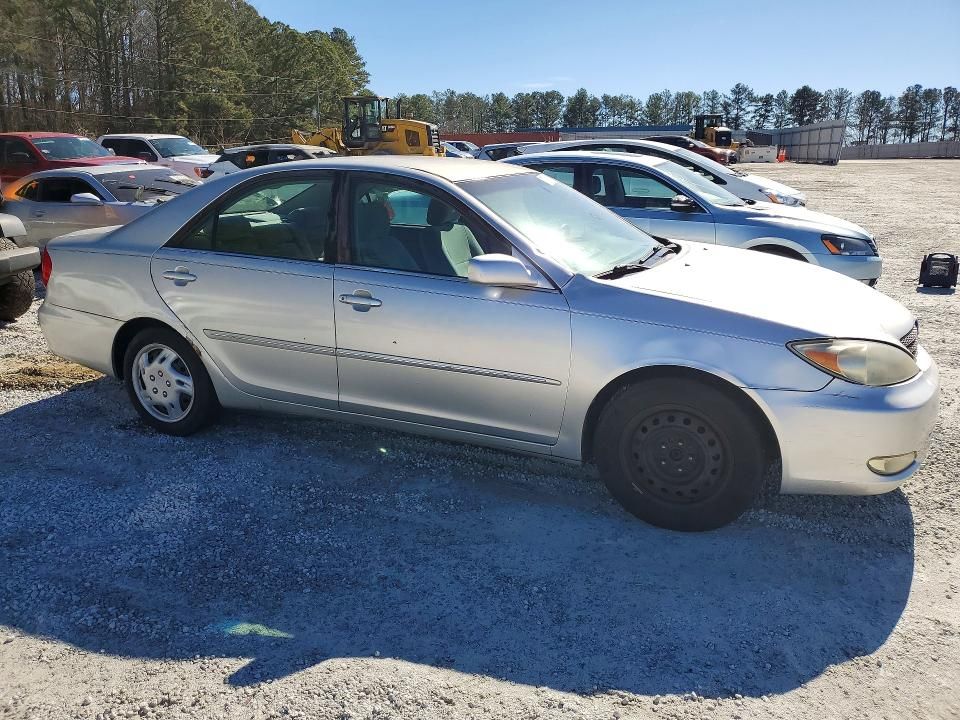 2004 Toyota Camry le