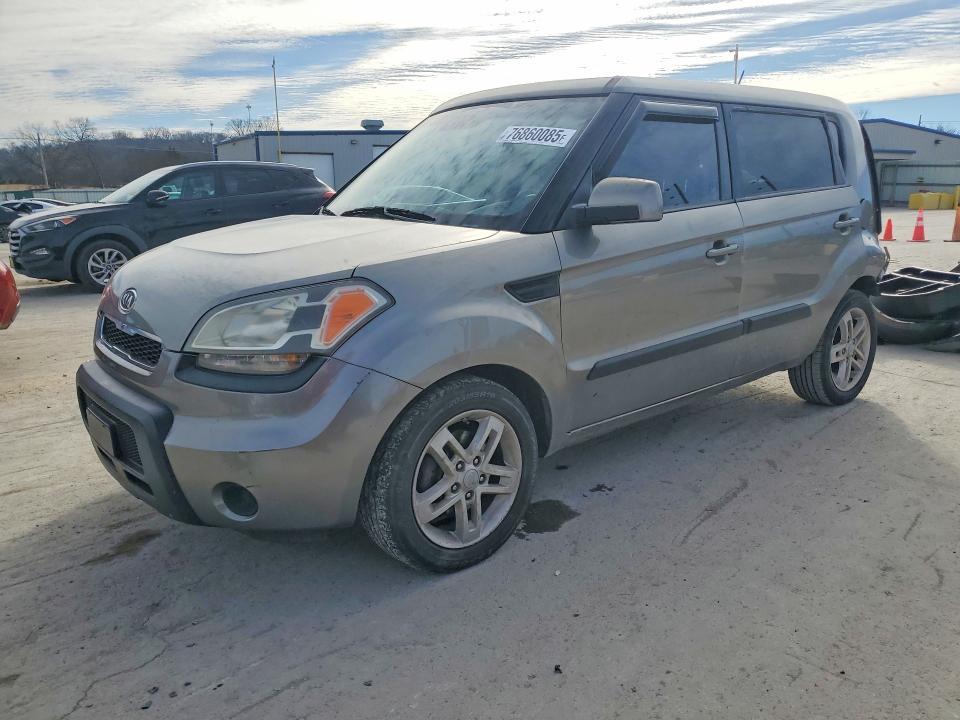 2011 KIA Soul +