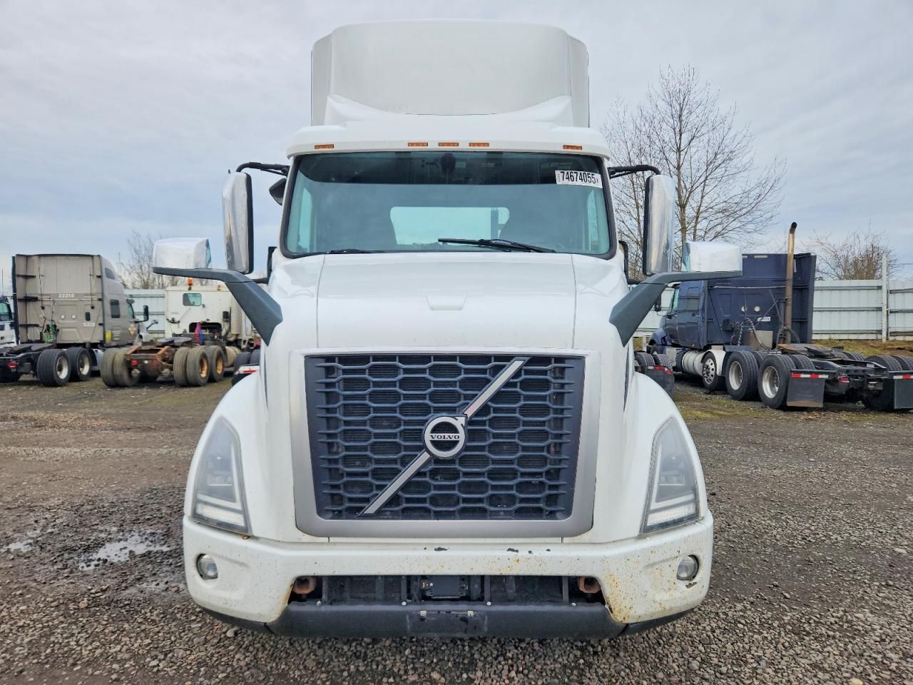 2020 Volvo VNR Semi Truck