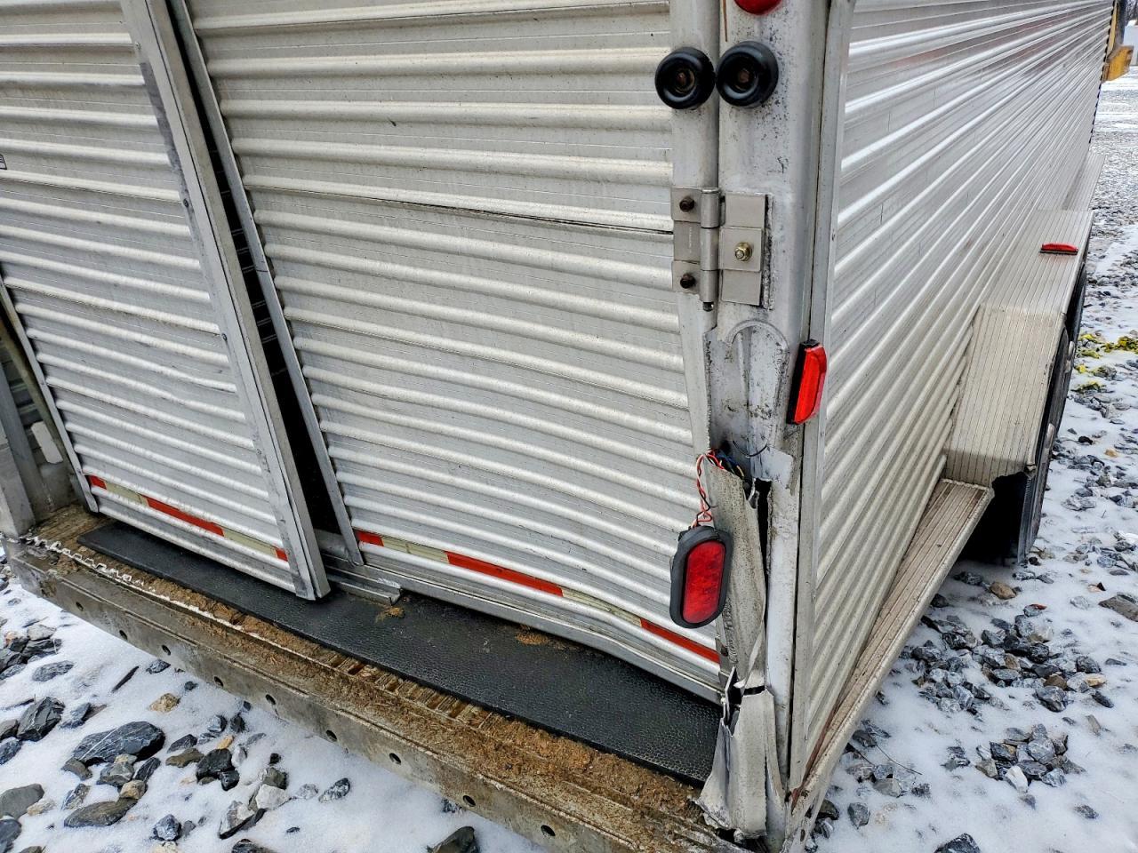 1998 Exxiss Livestock Trailer