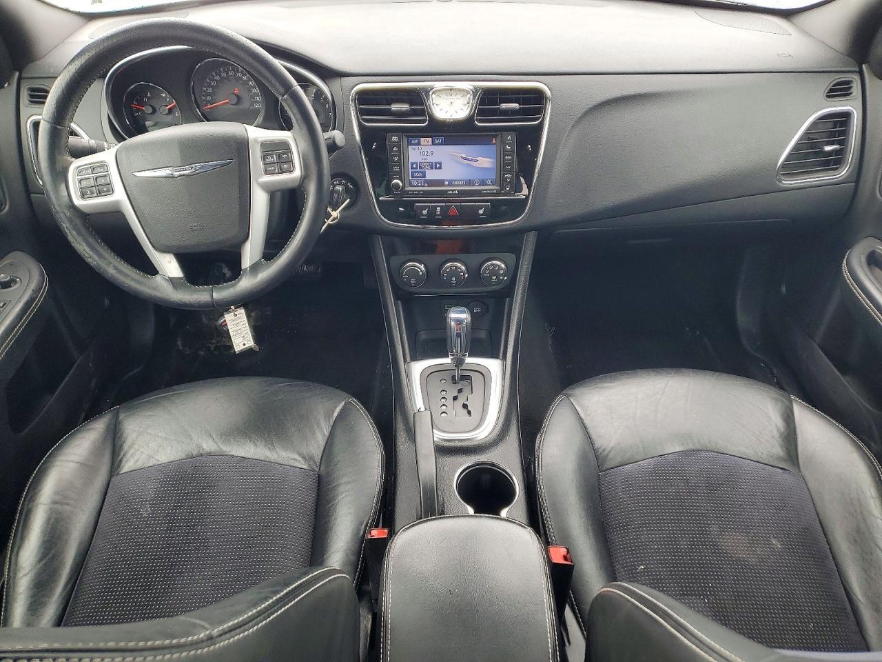 2012 Chrysler 200 s