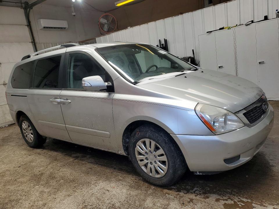 2012 KIA Sedona lx