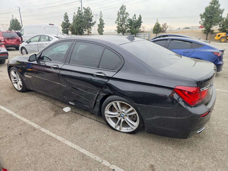 2015 BMW 750 i