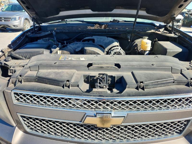 2011 Chevrolet Suburban C1500 LT