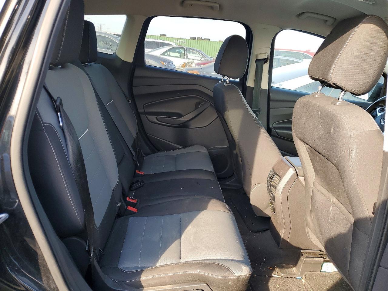 2014 Ford Escape s fwd