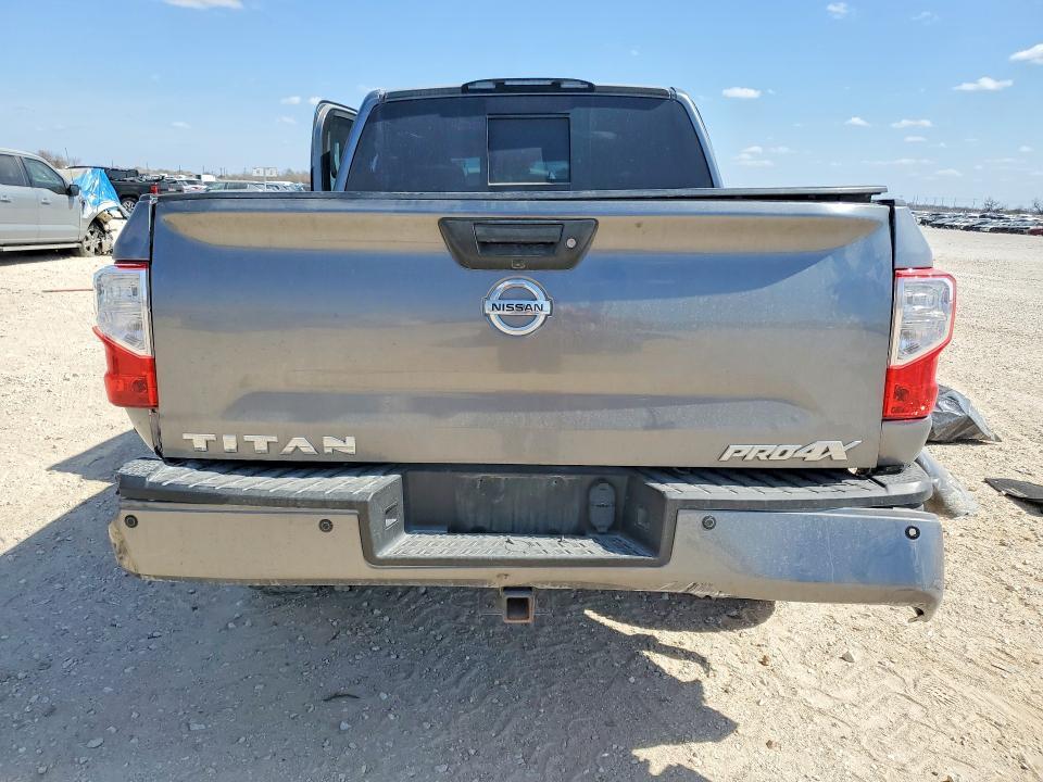 2019 Nissan Titan Pro-4x