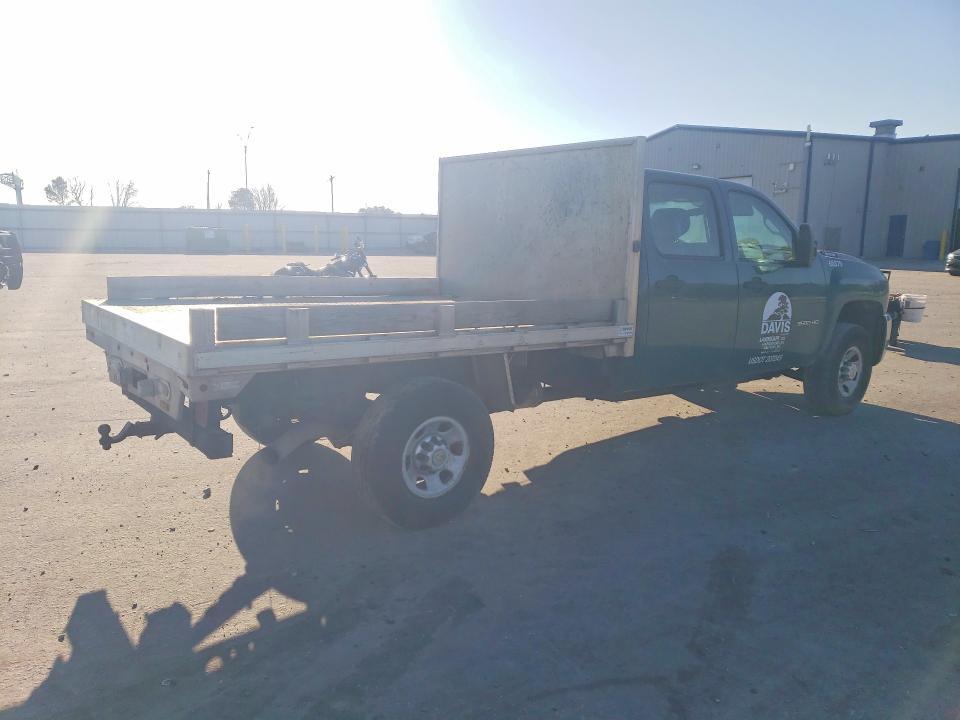 2010 Chev Rolet Silverado Flatbed Truck