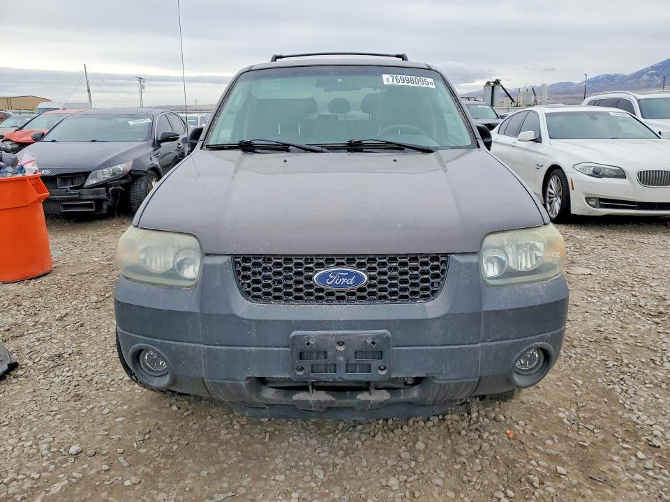 2005 Ford Escape xlt