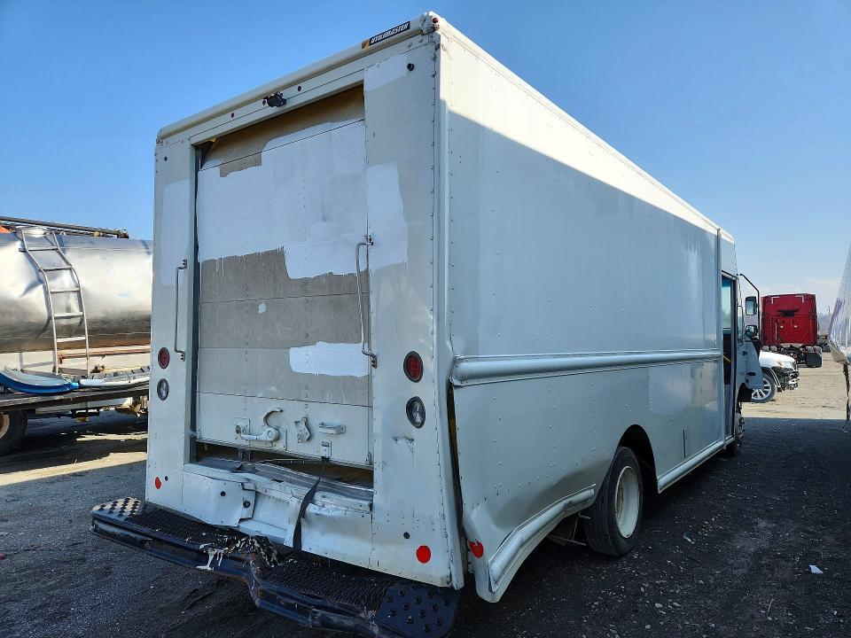 2022 Freightliner Chassis-Delivery Truck