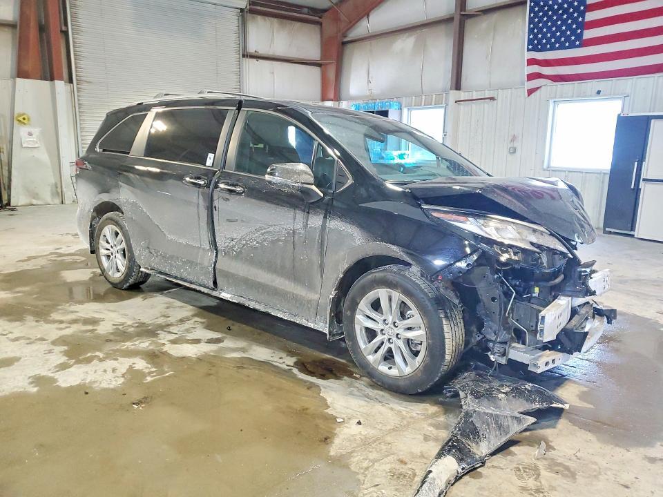 2025 Toyota Sienna