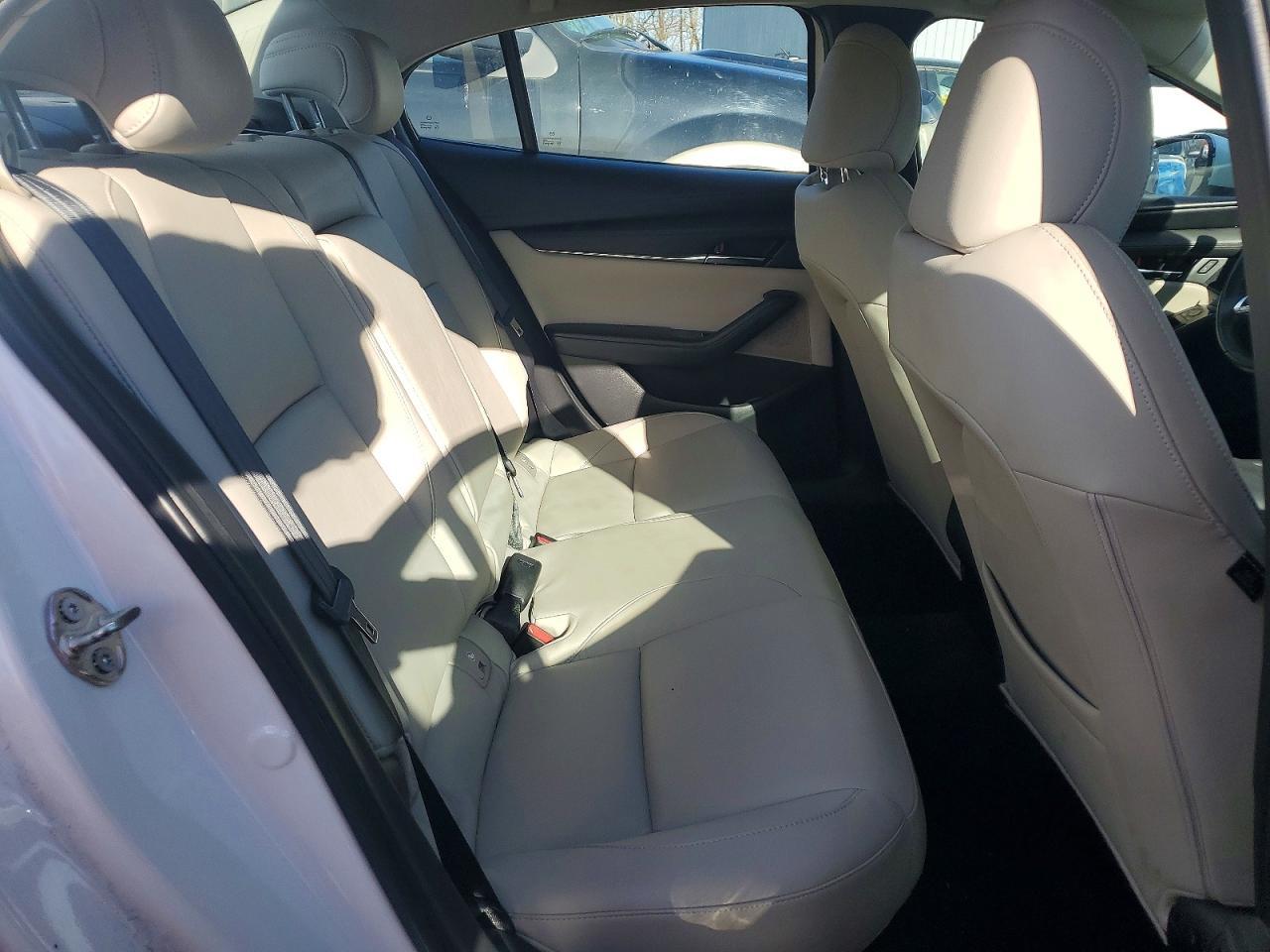 2019 Mazda 3 Select