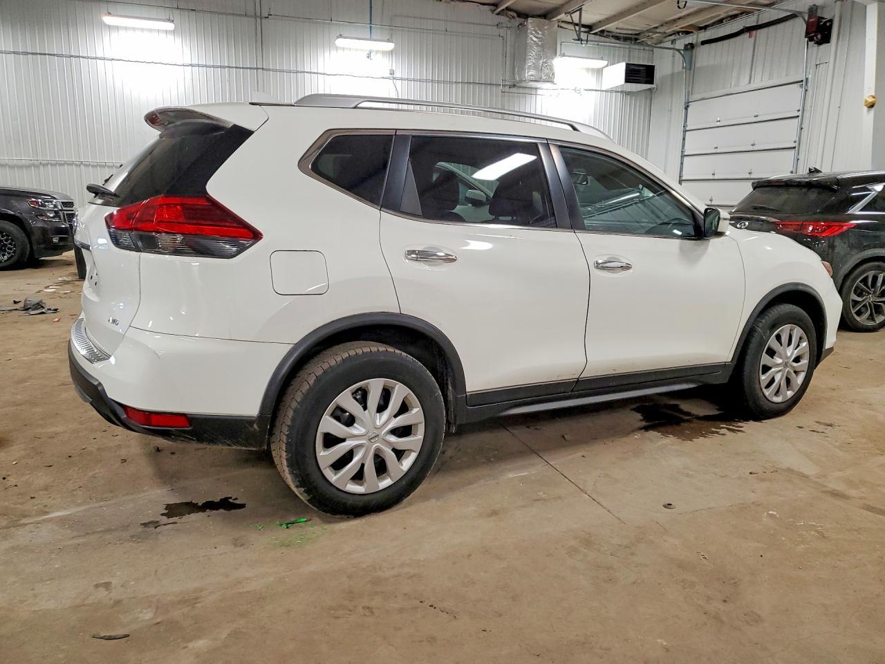 2017 Nissan Rogue s