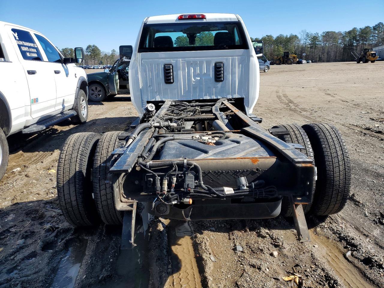 2024 Chevrolet Silverado C3500